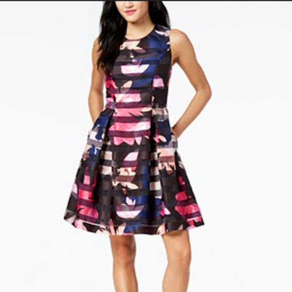 Vince Camuto Floral Shadow-Stripe Fit & Flare Dress size 8 - Picture 1 of 12
